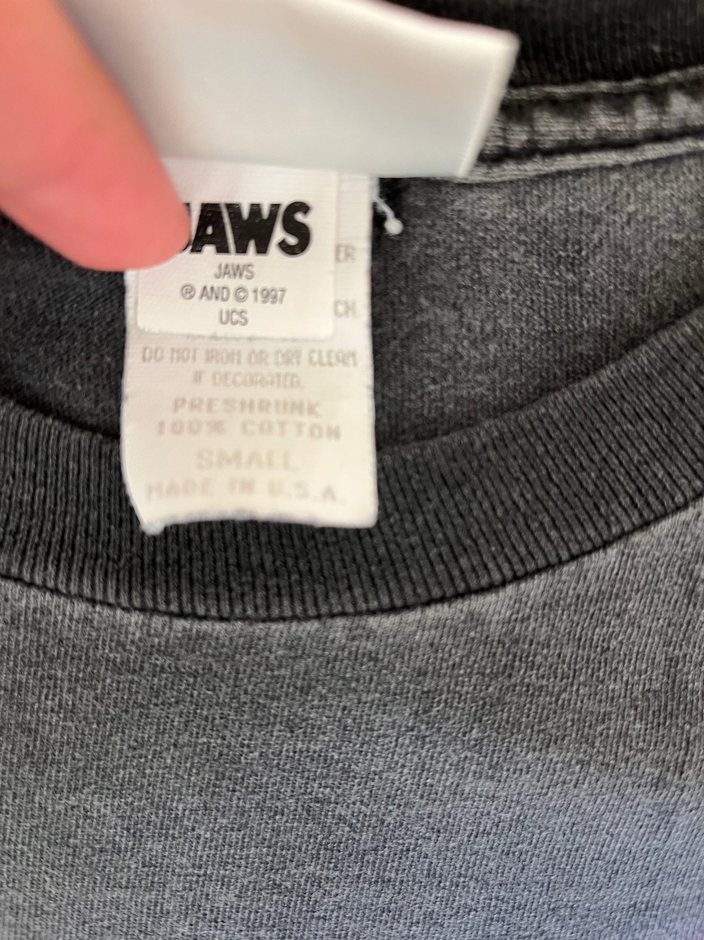 1997 Universal Studios Jaws Faded T-Shirt