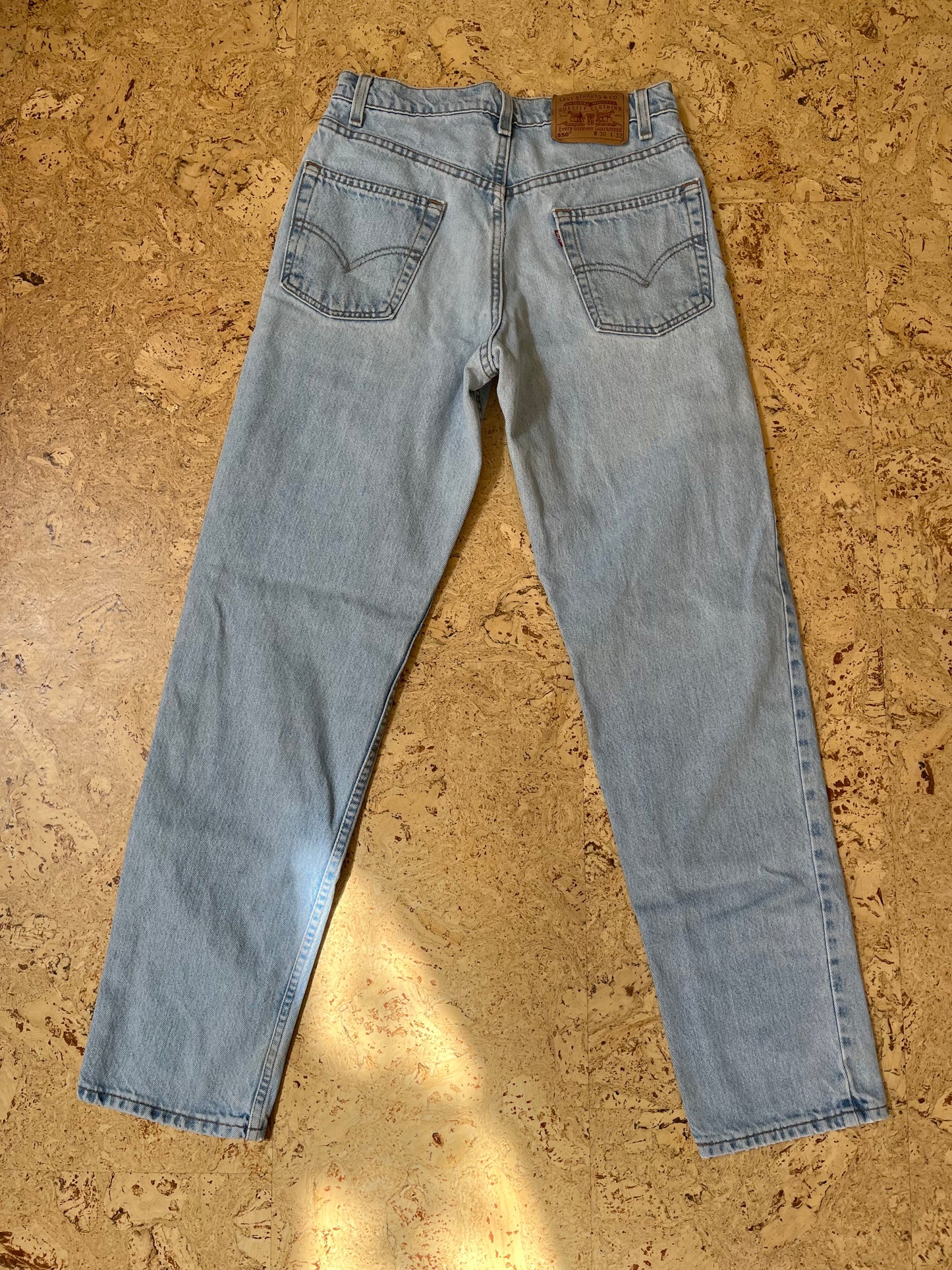 Vintage Red Tab Levi 550 Blue Jeans