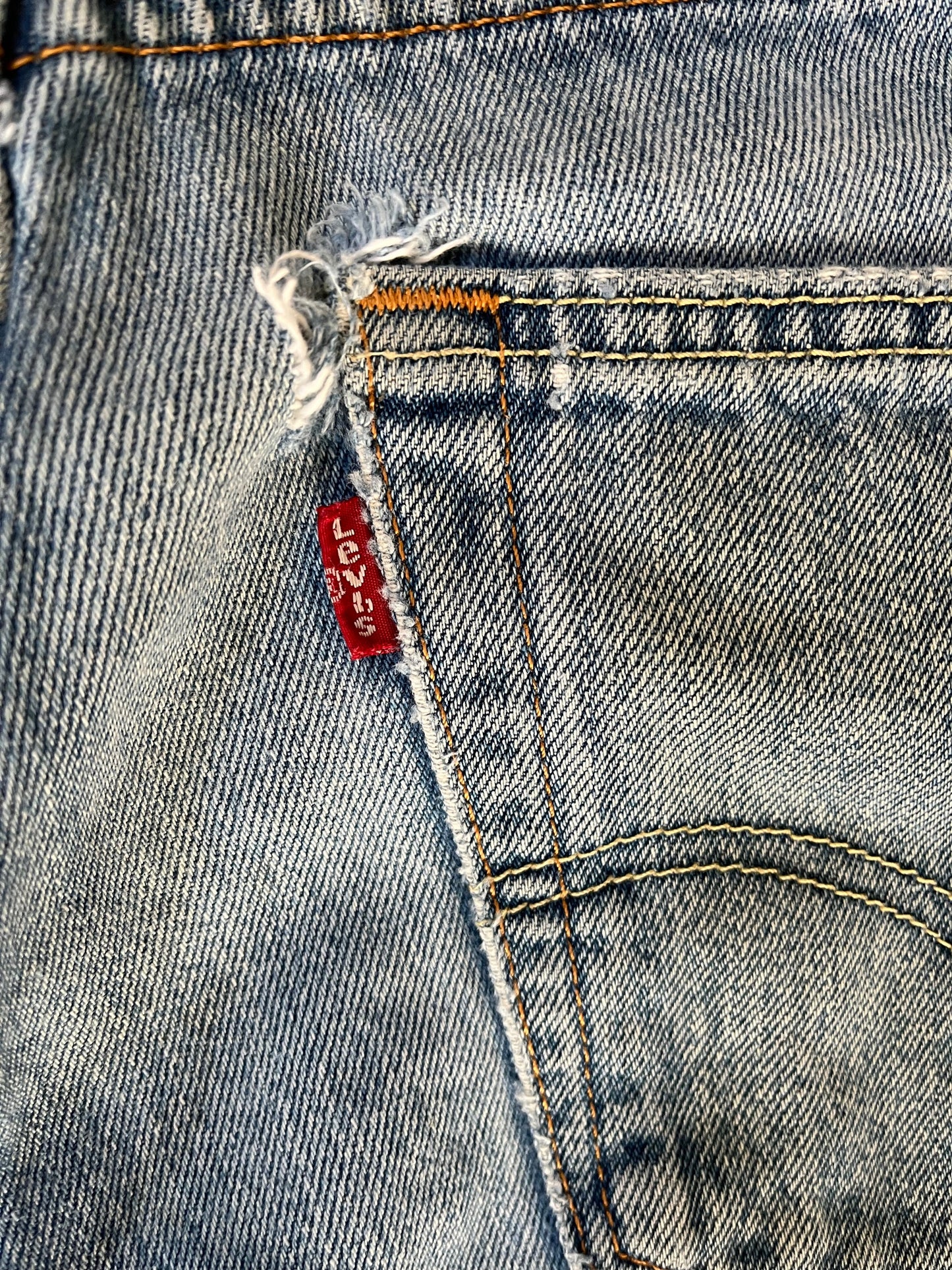 Levis Thrashed Red Tab Blue Jeans 31x30